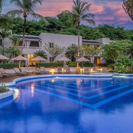 Waves Resort & Spa, Barbados, An Autograph Collection All-Inclusive Resort Saint James Exterior foto